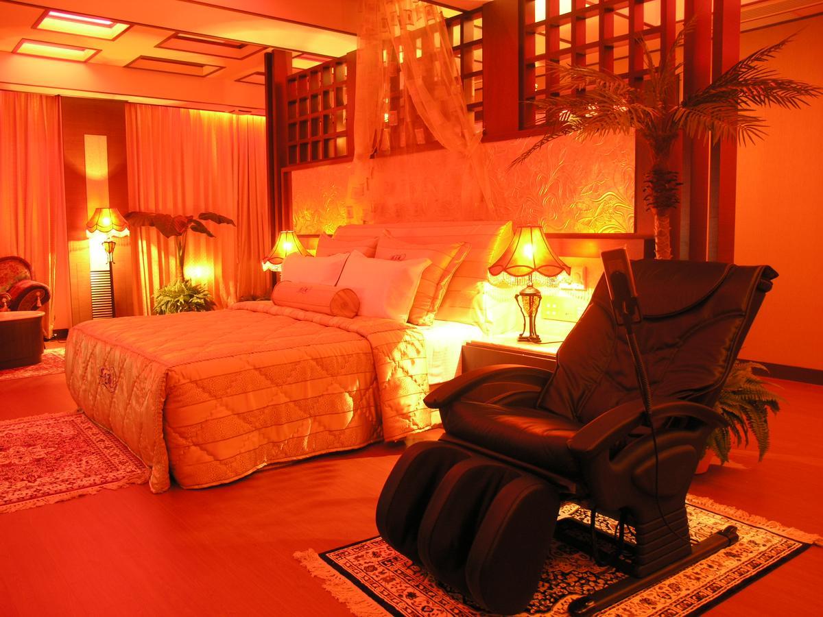 Daniel Spa Motel Pingzhen Buitenkant foto