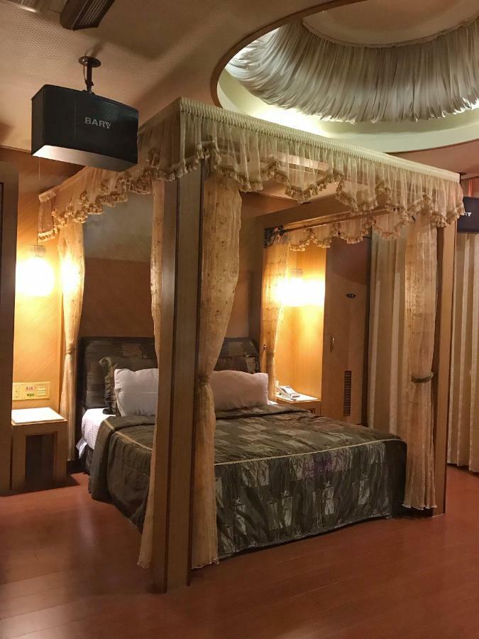 Daniel Spa Motel Pingzhen Buitenkant foto