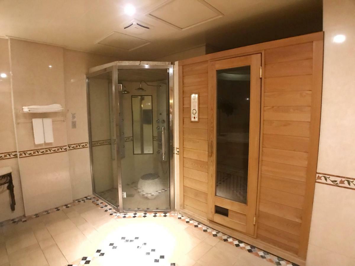 Daniel Spa Motel Pingzhen Buitenkant foto